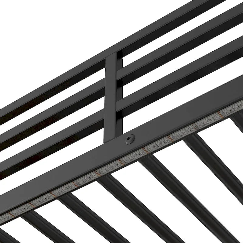 Lit mezzanine noir en métal et bois, taille double, avec bureau et étagères, deux tiroirs intégrés, éclairage LED et station de charge USB
